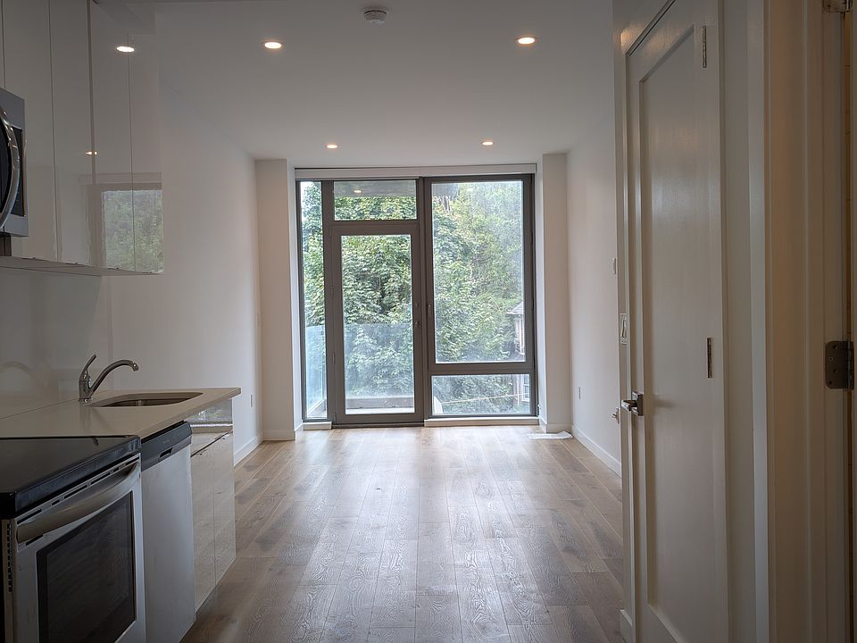 2nd image of 83-67 116th St #408