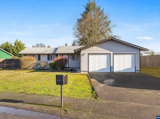 885 S 15th St, Lebanon, OR 97355