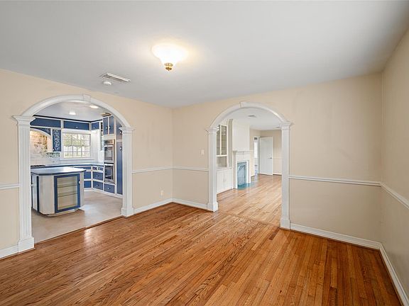 5th image of 4714 Tilson Ln