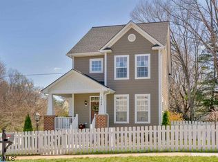 1009 Cottage Green Ln, Charlottesville, VA 22902