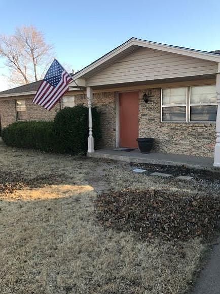 1st image of 1066 Hughes Ave