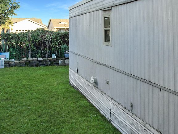 3rd image of 3635 Antelope Rd Unit 19