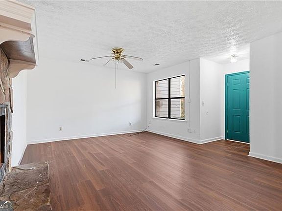 3rd image of 7632 Tara Rd