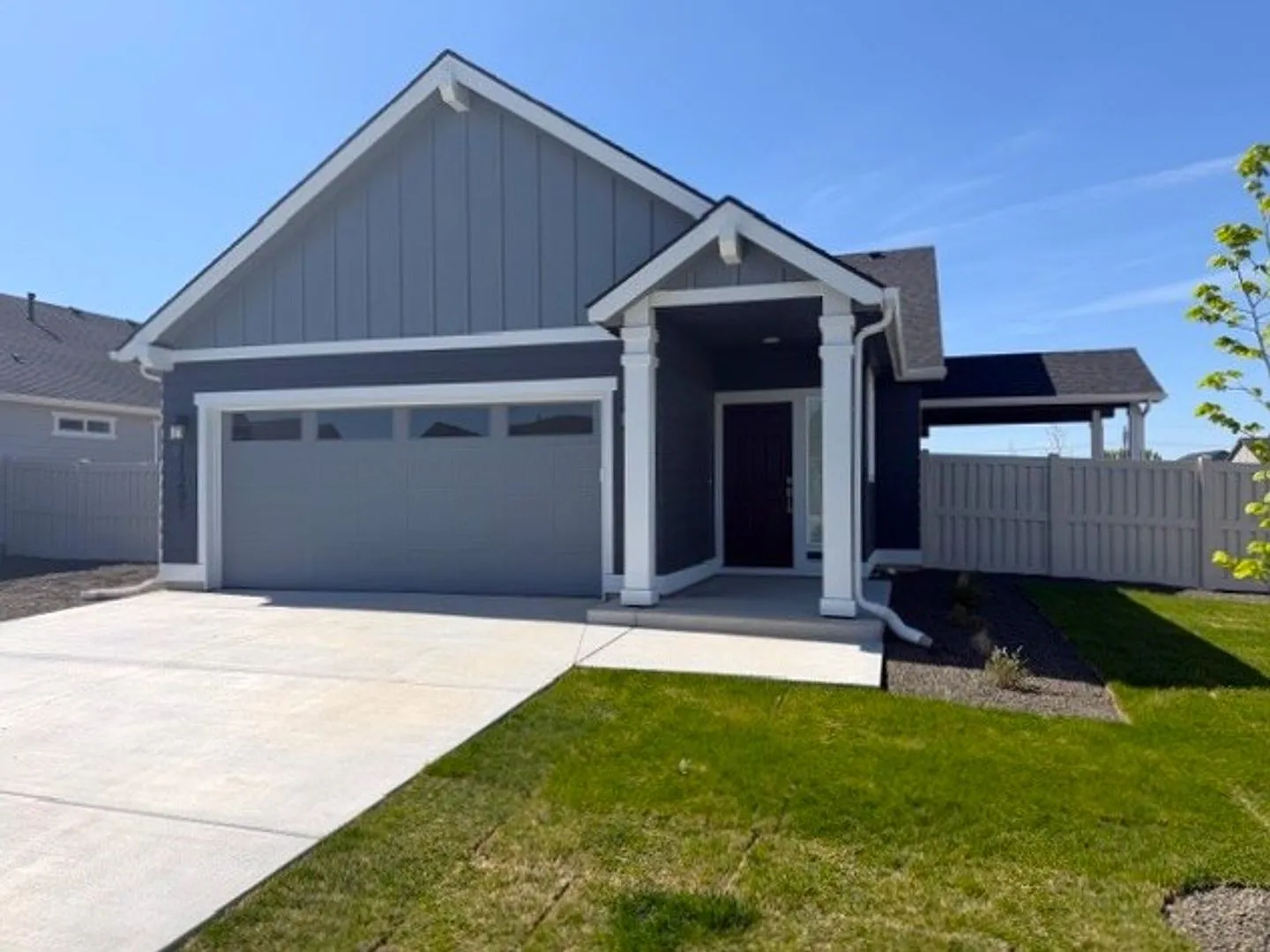 Beautiful newer 3 bed 2 bath home in Caldwell just off Linden Rd and Middleton Rd — Photo 1
