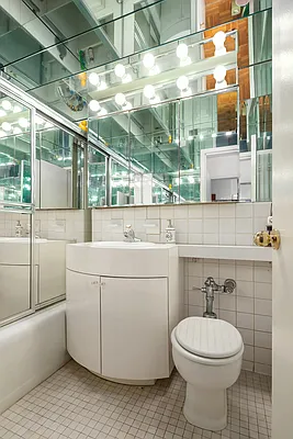 Sold by Compass | media 18