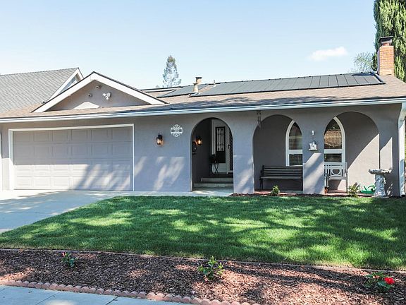 2nd image of 385 Los Pinos Way