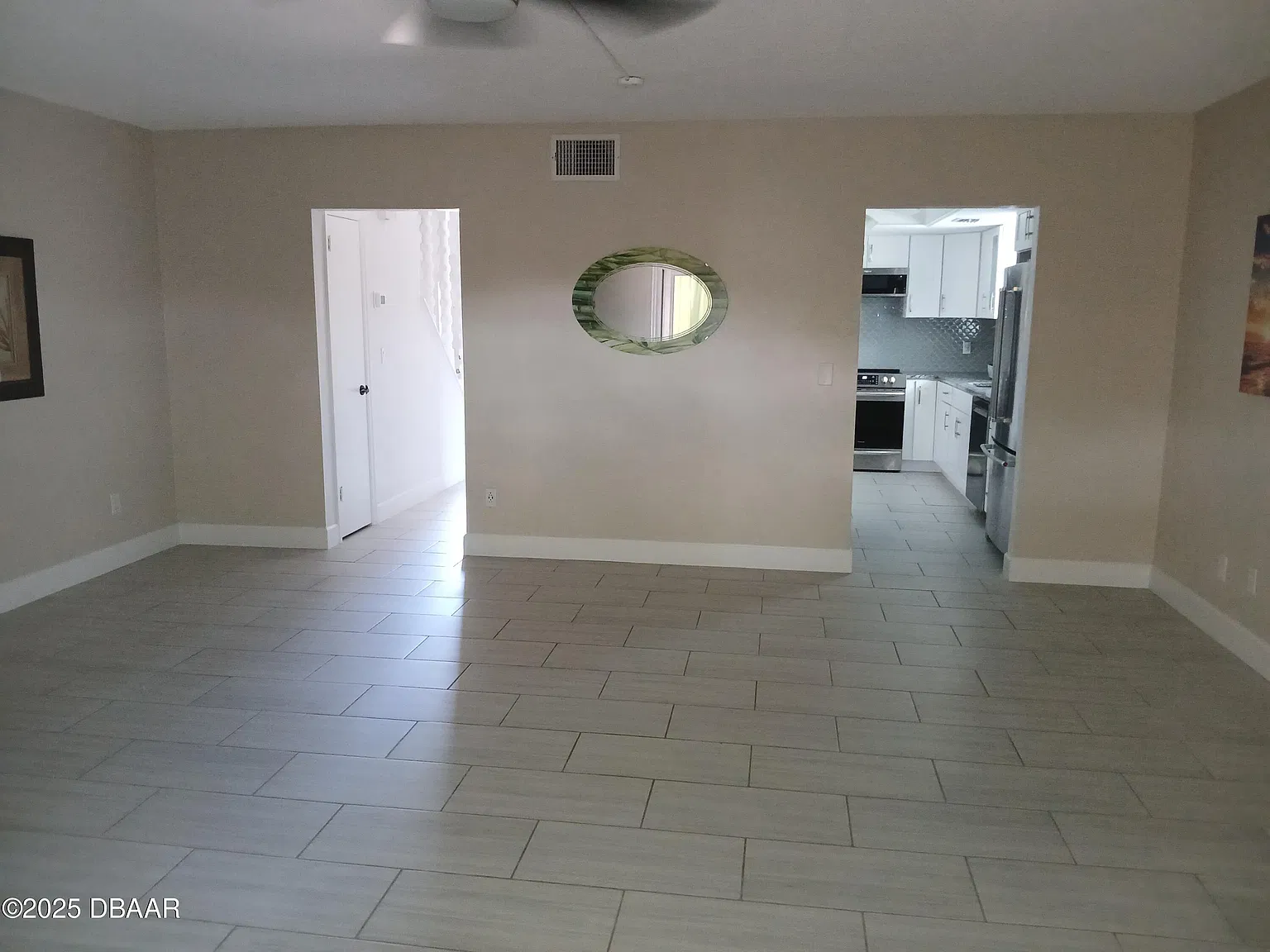 2 bed, 1.5 bath, 1320 sqft, $1,900 — Photo 4