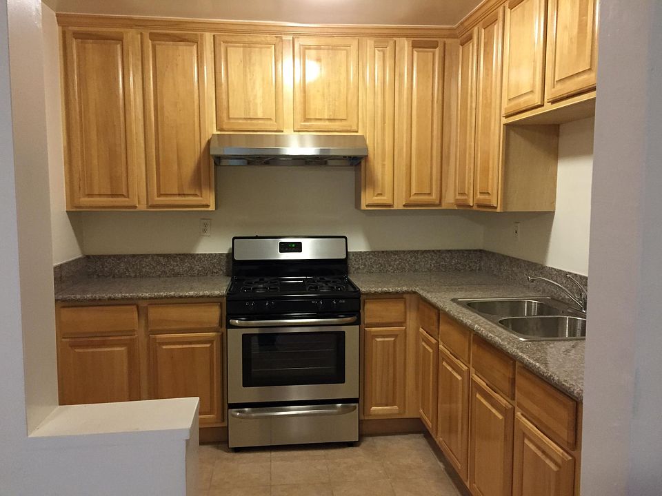 1st image of 3518 Brookline Ave