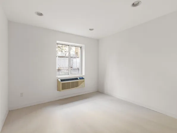 371 West 126th Street image 4 of 6