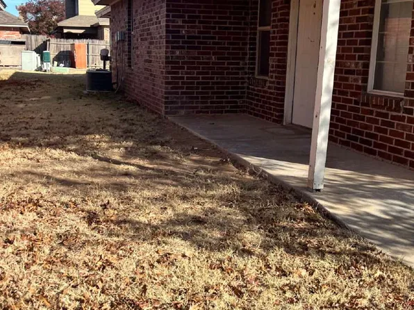 3102 110th St Unit B, Lubbock, TX 79423