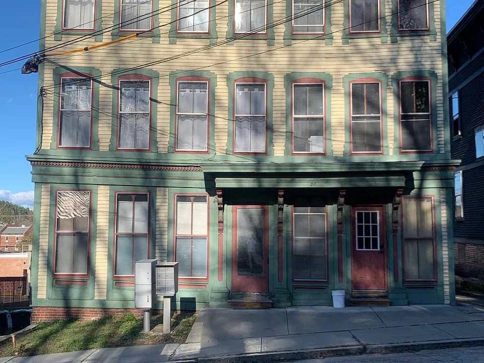 36 E State St #6