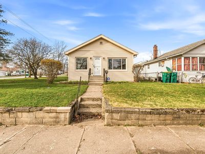 1002 E Broadway St, Mishawaka, IN, 46545