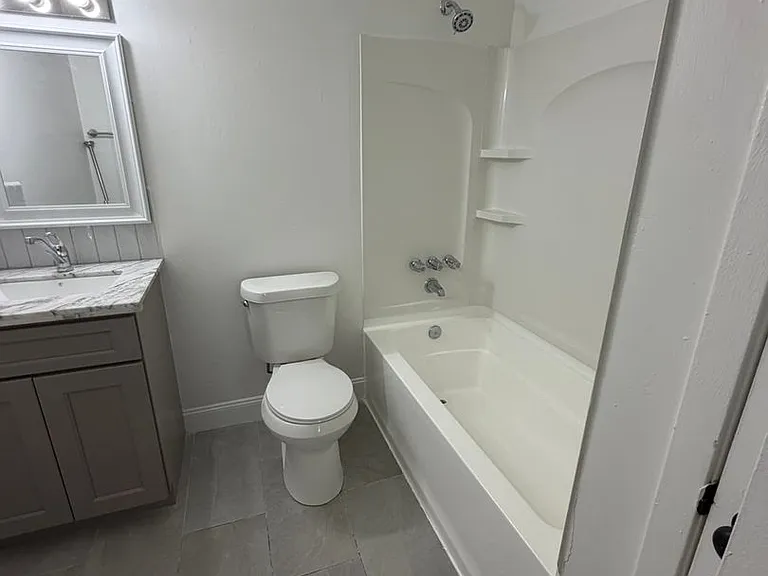 2121 Cleary Ave — Photo 7