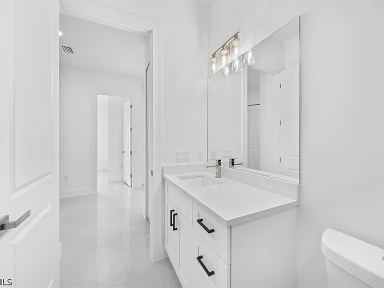 2218 Fairway Dr — Photo 22