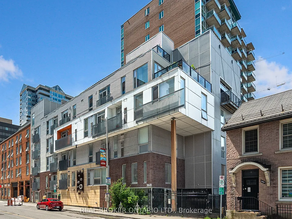 360 Cumberland St #102