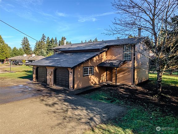 2nd image of 15909 15911 18th Avenue Ct E