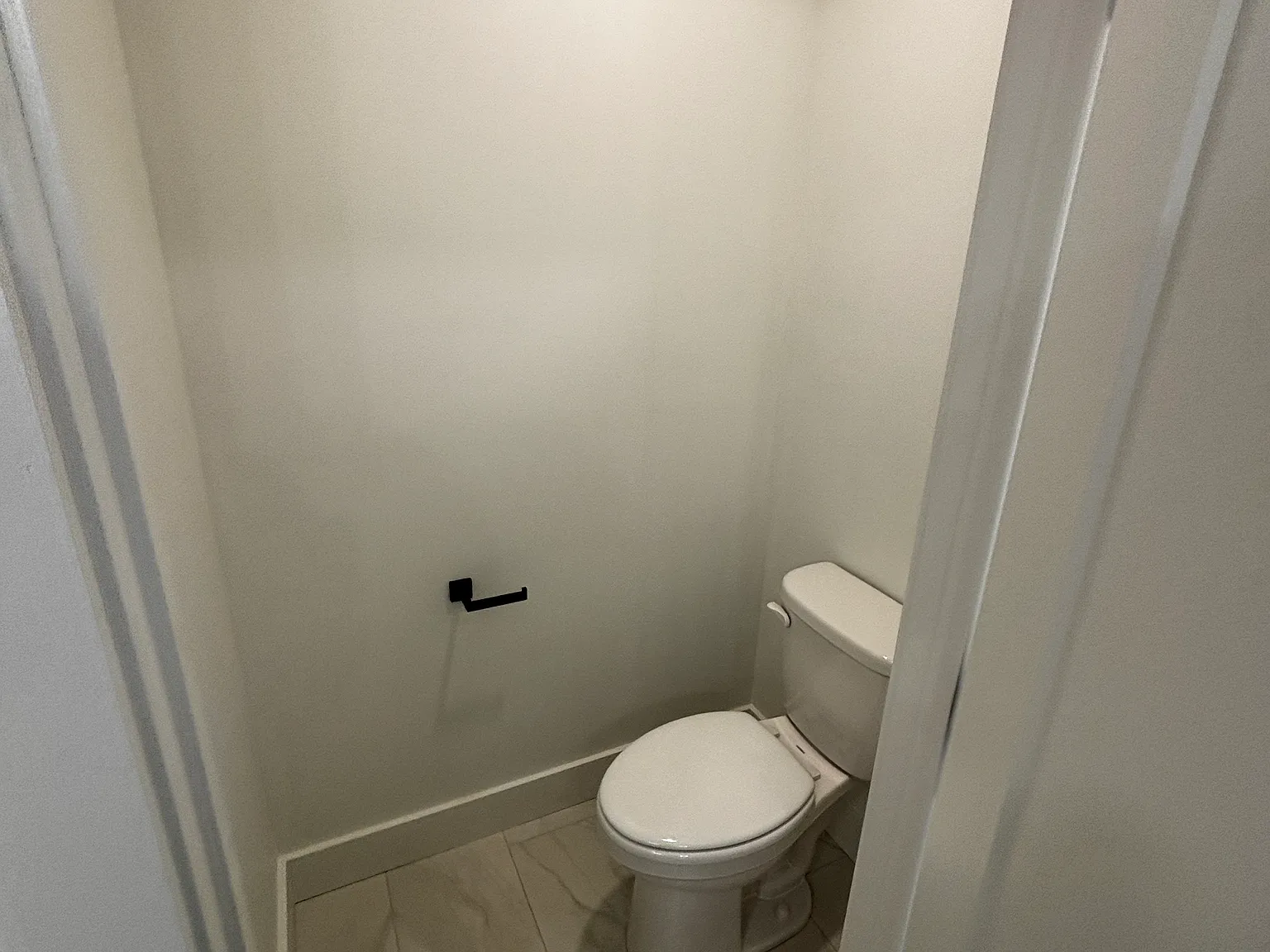 3 bed, 2.5 bath, 1700 sqft, $2,500 — Photo 4