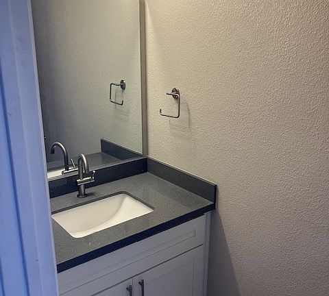 5th image of 4933 Whisper Ln