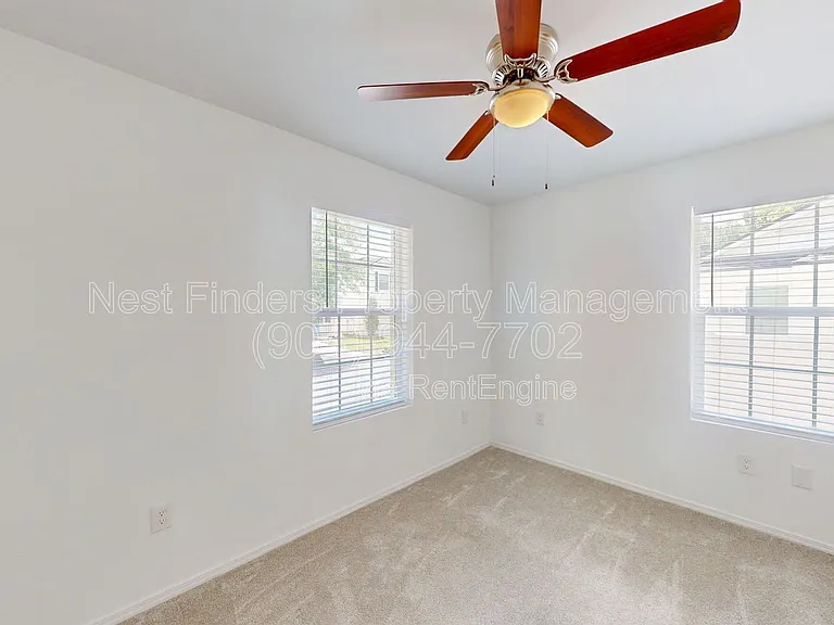 2220 Flesher Ave — Photo 10