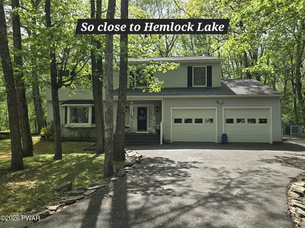 102 Long Spur Ln, Hawley, PA 18428