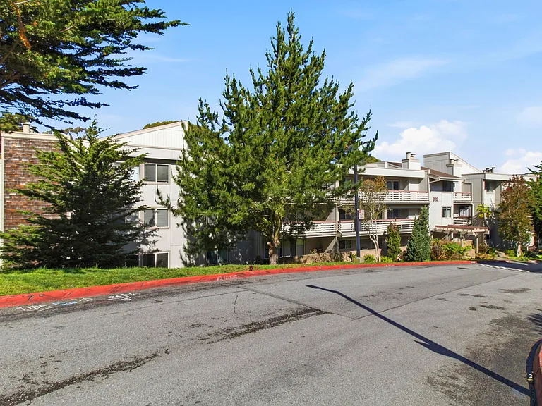 303 Philip Dr — Photo 25
