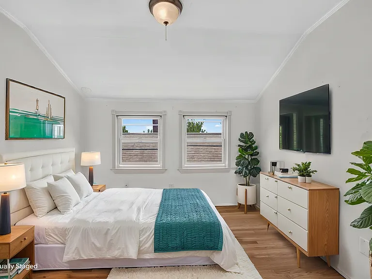 114 School St #3 — Photo 10