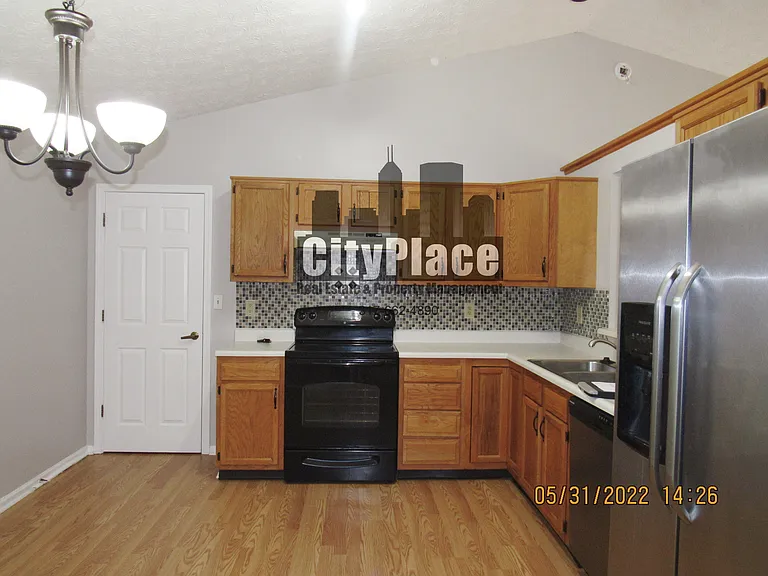 525 E Pine Ridge Dr — Photo 5