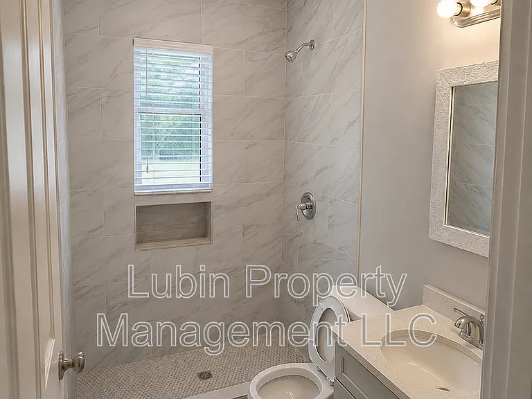 1132 Atlantic St — Photo 6
