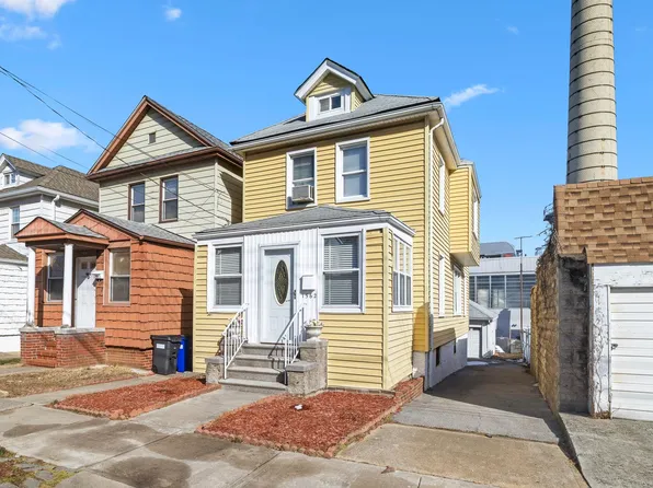 1562 Hering Avenue, Bronx, NY 10461