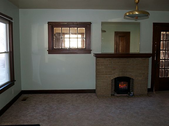 3rd image of 229 Clymer Ave