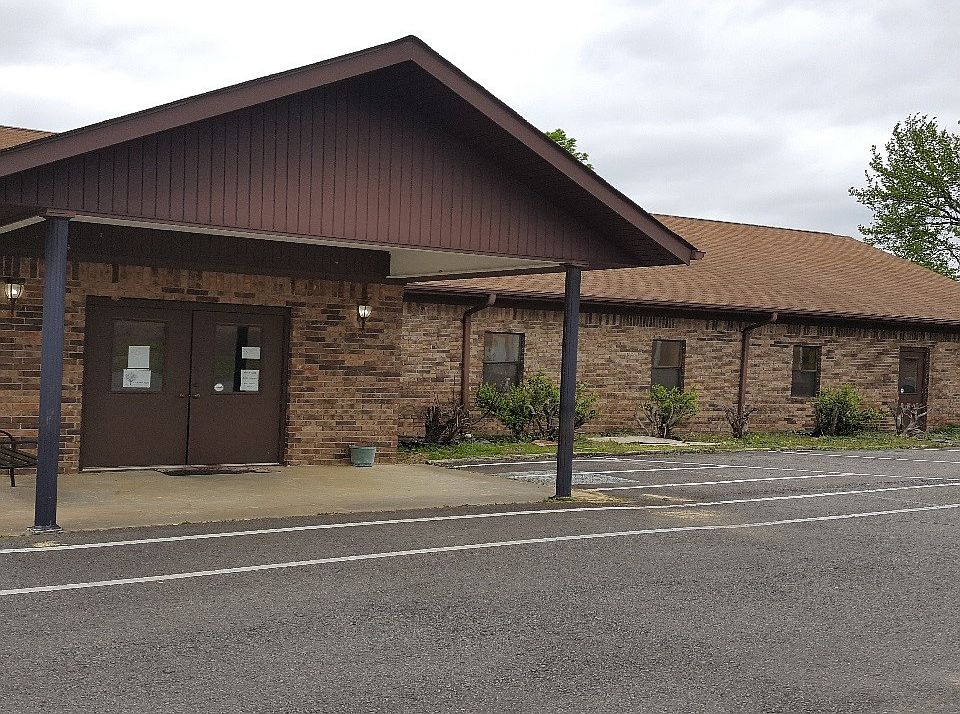 1st image of 300 Trailwood Dr