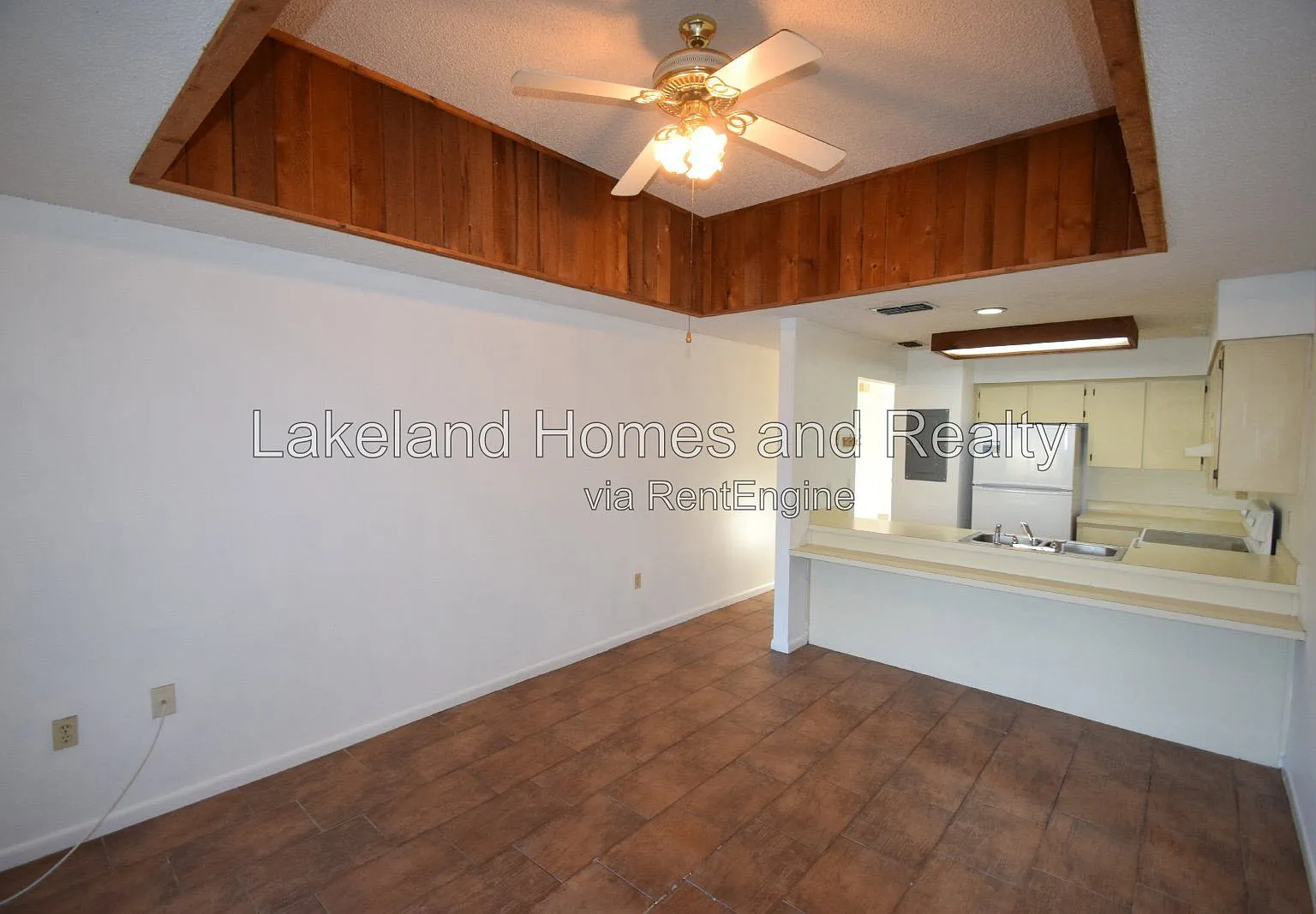 2 bed, 1.0 bath, $1,350 — Photo 4