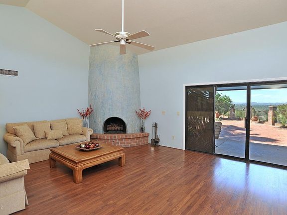 2nd image of 4111 N Camino Ferreo