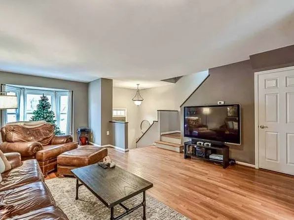 3814 Usher Ct, Alexandria, VA 22304