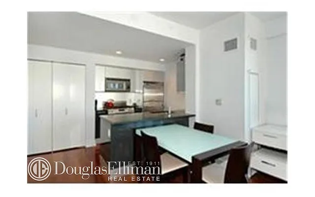 Sold by Douglas Elliman | media 15