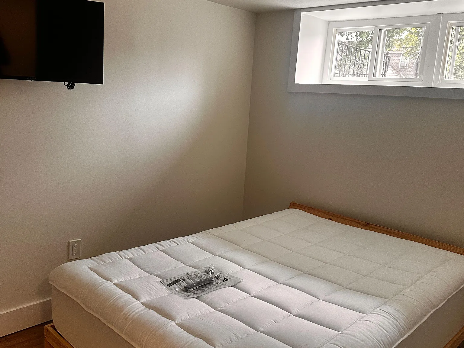 2 bed, 1.0 bath, 1100 sqft, $1,252 — Photo 3
