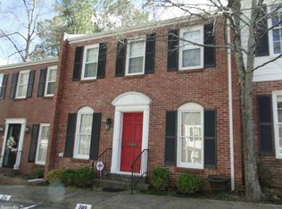 2805 Foxcroft Rd, Little Rock, AR 72227