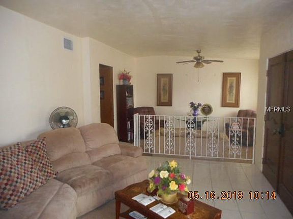 3rd image of 550 Shady Pl