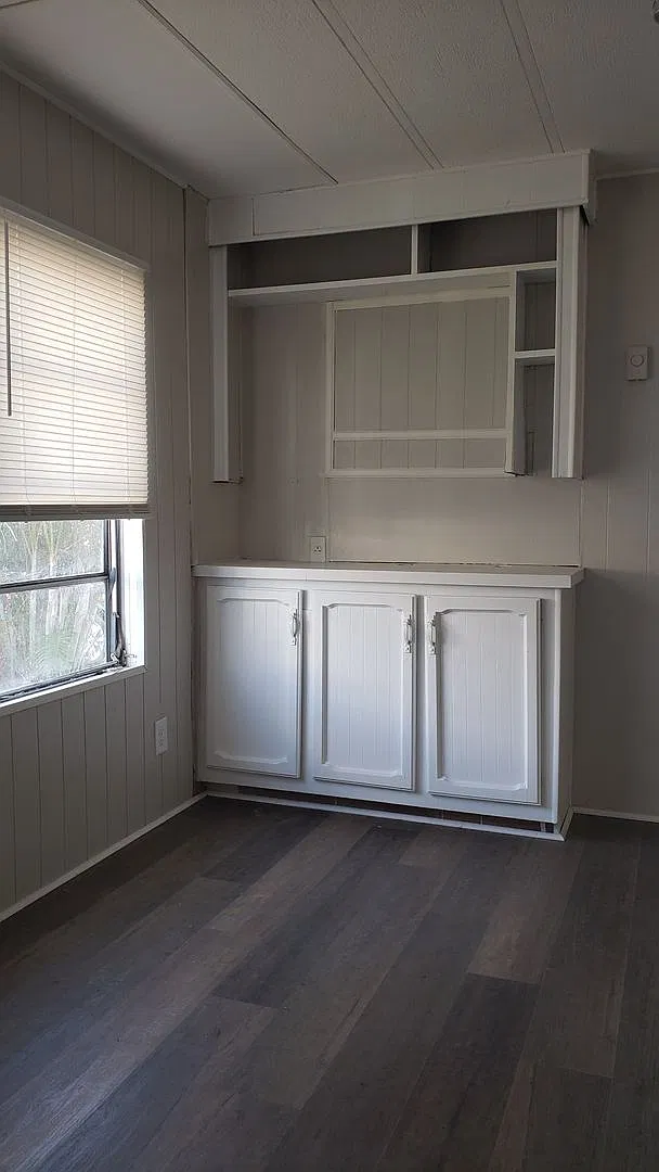 3 bedroom 2 bath Move — Photo 4