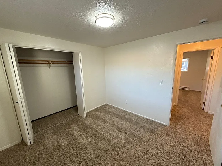 926 SE Uglow Ave #3 — Photo 17