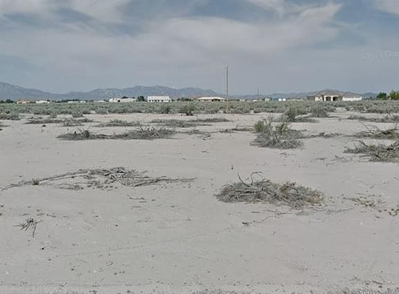 2nd image of 3200 Sagebrush Ave
