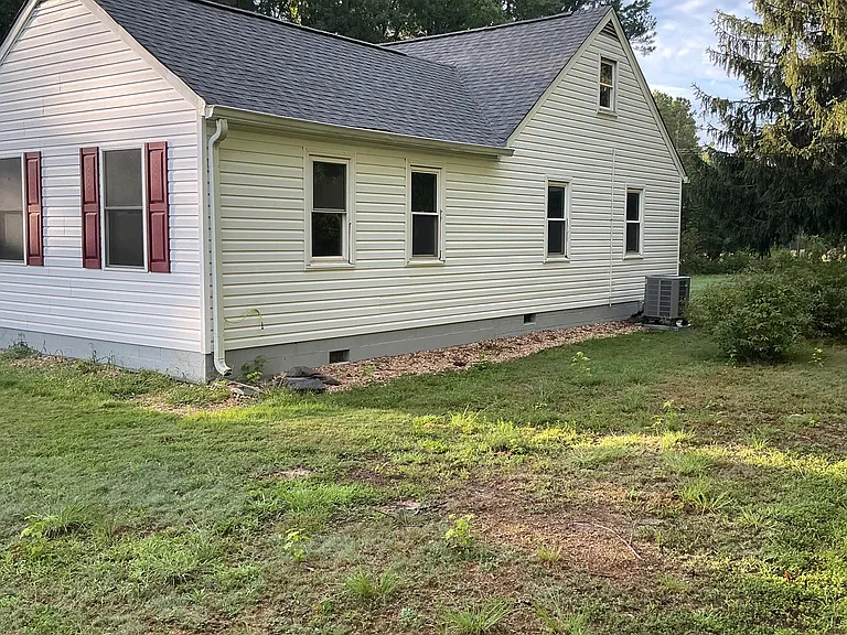 7026 Ladysmith Rd — Photo 3