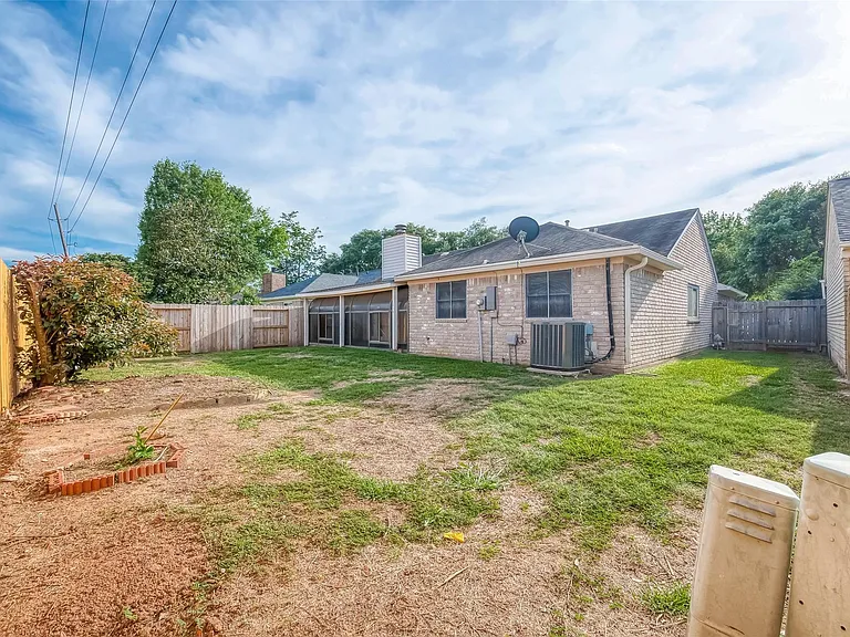 3231 E Heatherock Cir — Photo 31