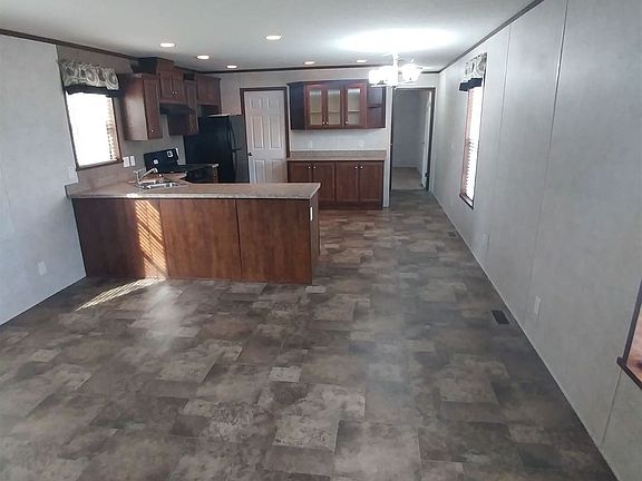4th image of 68 Apple Ln