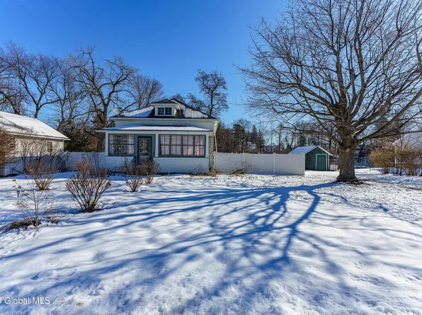 21 Dorlyn Road, Albany, NY 12205