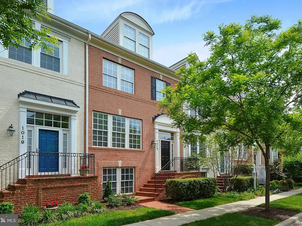 1017 Crestfield Dr, Rockville, MD 20850