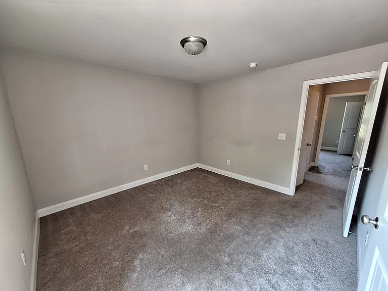 118 Rubin Ave #A — Photo 11