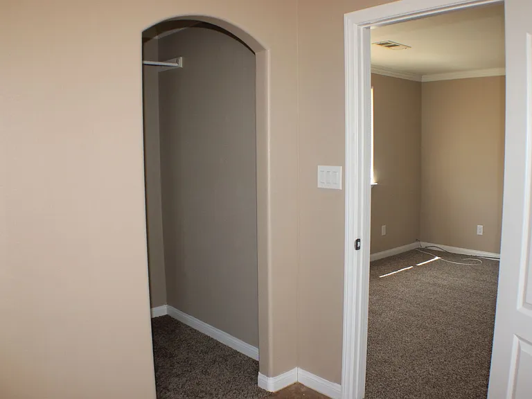 8144 Fernwood Ave — Photo 10