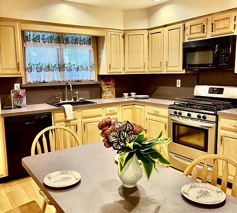 3rd image of 620 Rosario Ct #1