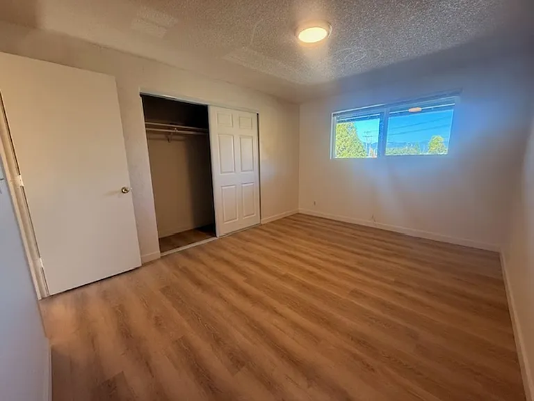 520 S 42nd St — Photo 6